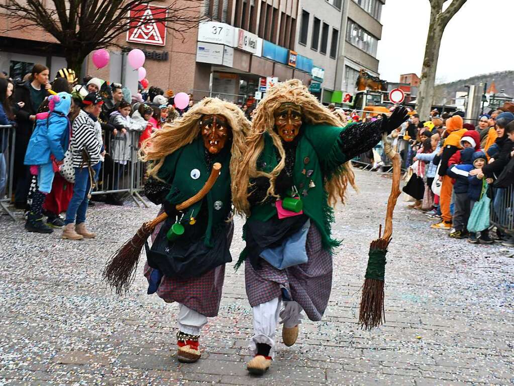 Ein buntes Kaleidoskop der alemannischen Fasnacht in Lrrach