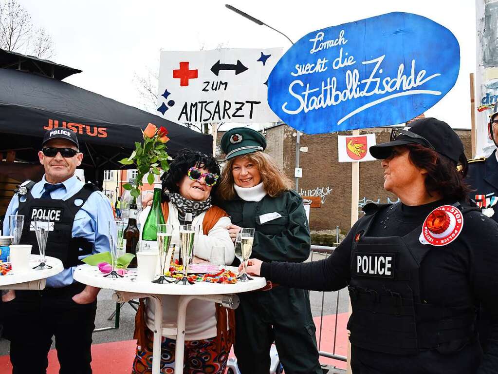 Ein buntes Kaleidoskop der alemannischen Fasnacht in Lrrach