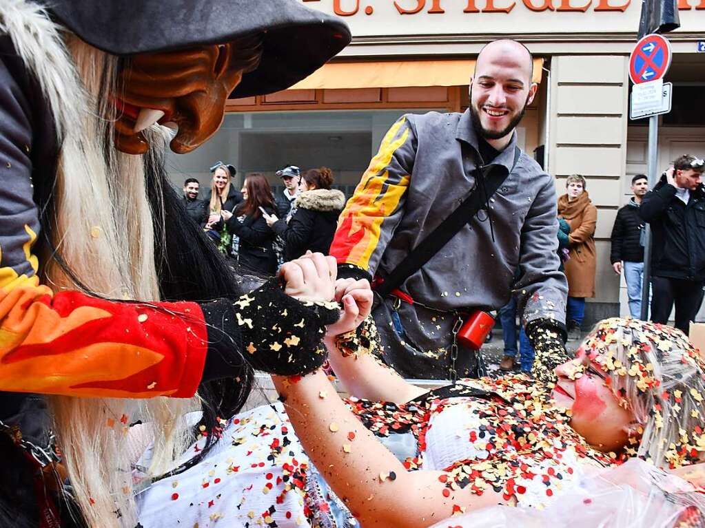 Ein buntes Kaleidoskop der alemannischen Fasnacht in Lrrach