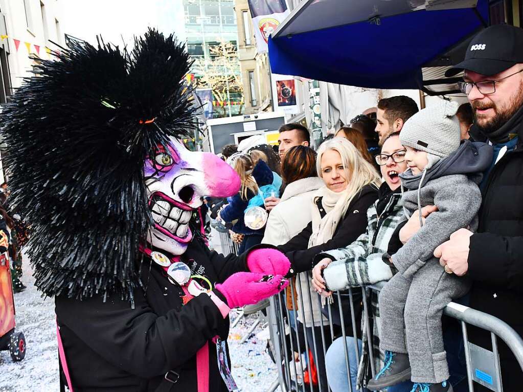 Ein buntes Kaleidoskop der alemannischen Fasnacht in Lrrach