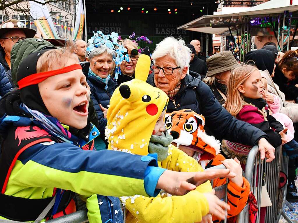 Ein buntes Kaleidoskop der alemannischen Fasnacht in Lrrach