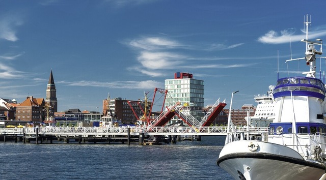 Der Kieler Hafen: Seit 1882 Gastgeber des weltgrten Segelsportereignisses.  | Foto: Wolfgang Jargstorff/Shutterstock