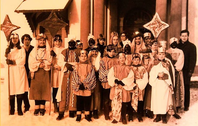 Die Sternsinger des Jahres 1977: Damal... diese bei reichlich Schnee 7000 Mark.  | Foto: Hansjrg Bader