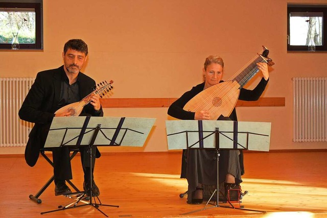 Das Duo Ahlert &amp; Schwab konzertier...demie kamen die Konzerte zum Erliegen.  | Foto: Hildegard Karig