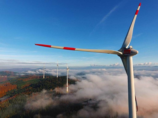 &#8222;Grner&#8220; Strom kann von Wi...s Bild zeigt mehrere Windkraftanlagen.  | Foto: Uwe Geisink (Gutachter von reencon)