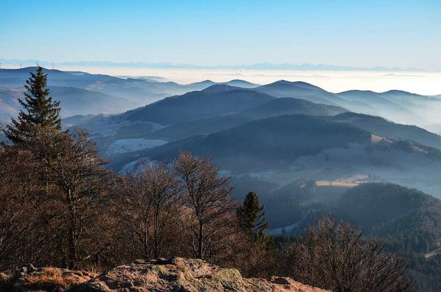 Blick vom Belchen: Im Naturpark Sdsch...dte und Gemeinden zusammengeschlossen.  | Foto: Gabriele Hennicke