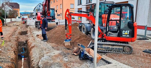 Im stlichen Teil der Wyhlener Abtsmat...egt. Spter folgen die Breitbandkabel.  | Foto: Heinz und Monika Vollmar