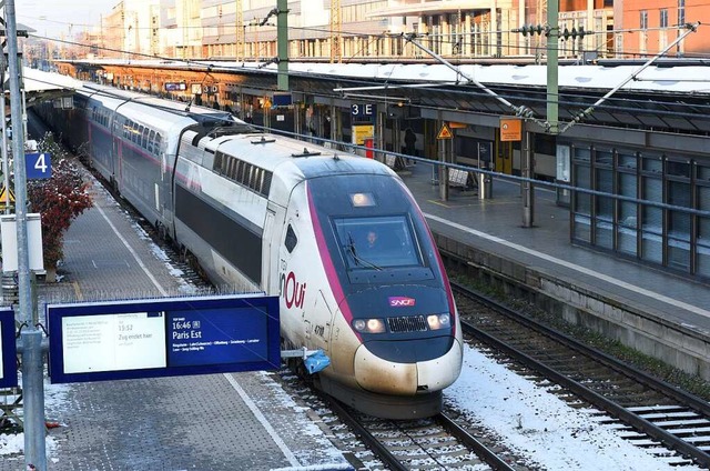 Direkt nach Paris: der franzsische TGV im Freiburger Hauptbahnhof   | Foto: Rita Eggstein