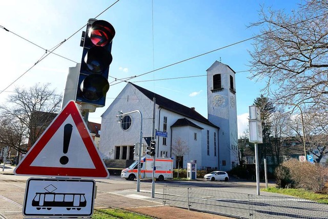 Die Lutherkirche  im Sthlinger steht ...ll sie umgenutzt und umgebaut werden.   | Foto: Ingo Schneider