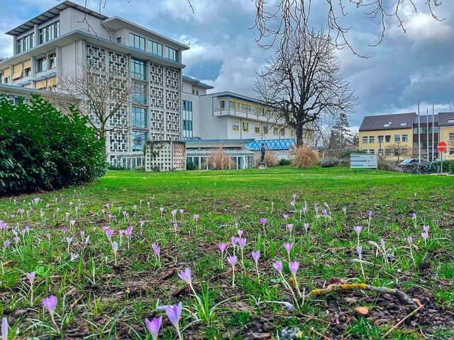 Im April wird ein Teil der Abteilungen...inik in die Lrracher Klinik umziehen.  | Foto: Barbara Ruda