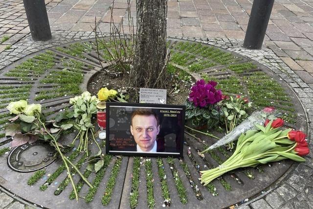 Stilles Gedenken an Alexei Nawalny