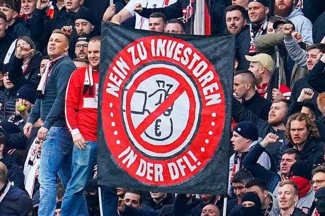 Fanprotest in Darmstadt  | Foto: Uwe Anspach (dpa)