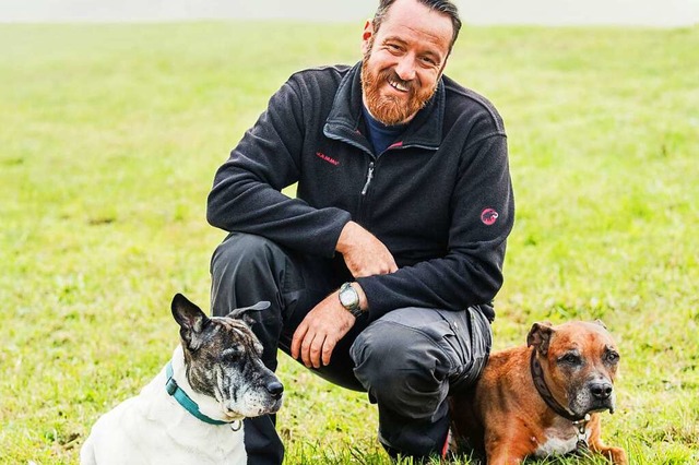 Clemens Saur bringt Hunden Manieren bei.  | Foto: IVA JAUSS