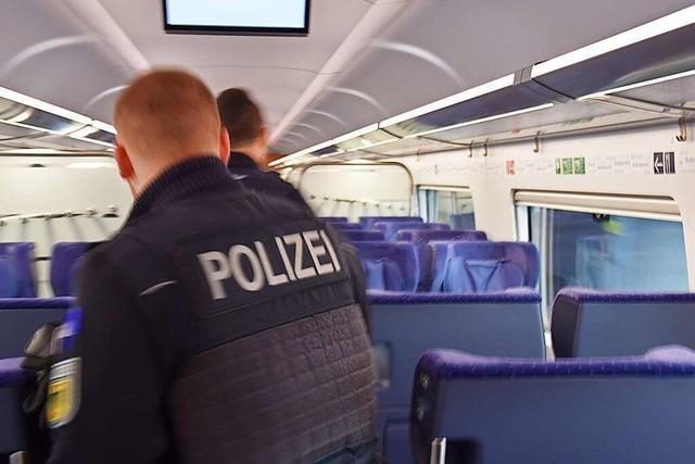 Bundespolizei nimmt randalierenden 17-Jährigen im ICE in Basel fest