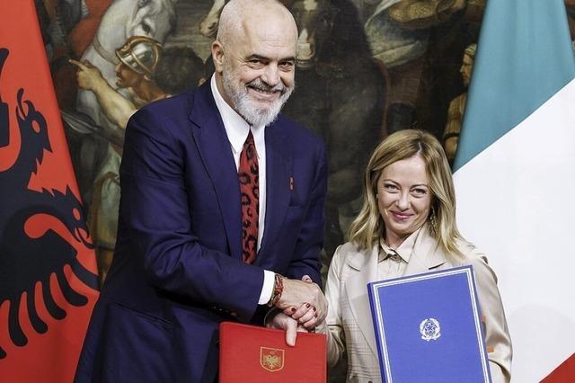Albanien stimmt Migrationsabkommen mit Italien zu