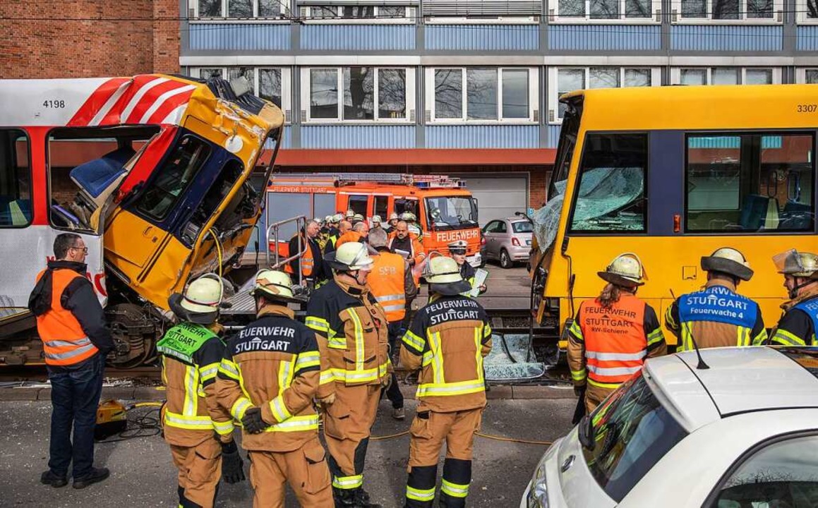 Schwerer Stadtbahn-Unfall in Stuttgart  | Foto: Christoph Schmidt (dpa)