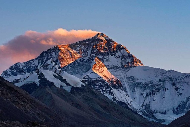 Laut einer Expertenzhlung schafften e...mit Behinderung auf den Mount Everest.  | Foto: Zhang Rufeng (dpa)