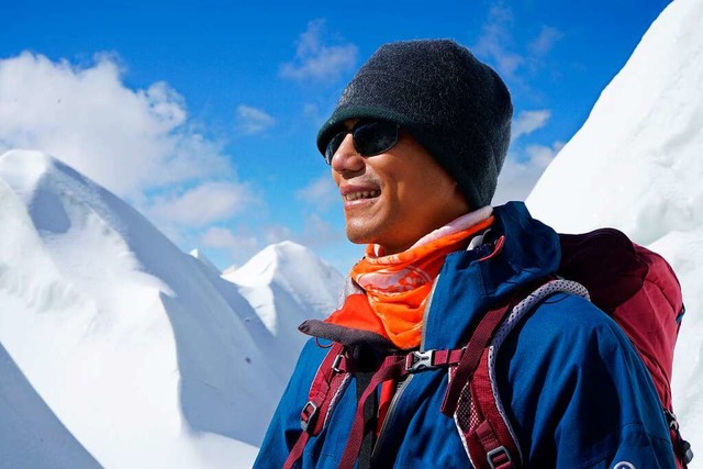 Ohne Augenlicht zum Gipfel: Zhang Hong  | Foto: Uncredited (dpa)