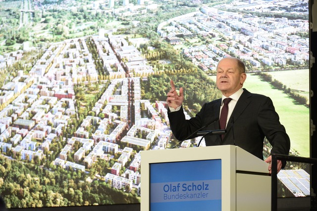 Olaf Scholz bei seiner Rede zum Stadtteil Dietenbach  | Foto: Ingo Schneider