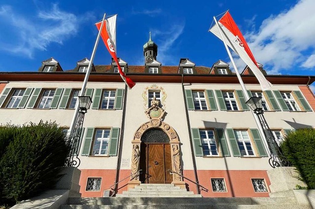 Im Mnstertler Rathaus tagt der Gemeinderat, der am 9. Juni neu gewhlt wird.  | Foto: Frank Schoch