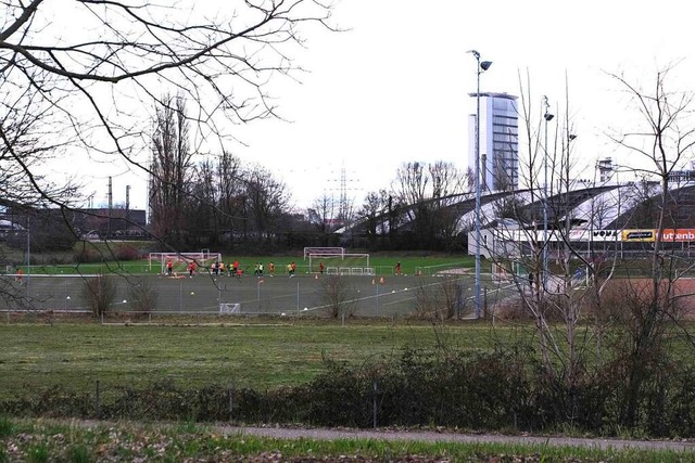 Zentrales Areal der knftigen Landesga...s bisherige OFV-Stadion an der Kinzig.  | Foto: Hubert Rderer