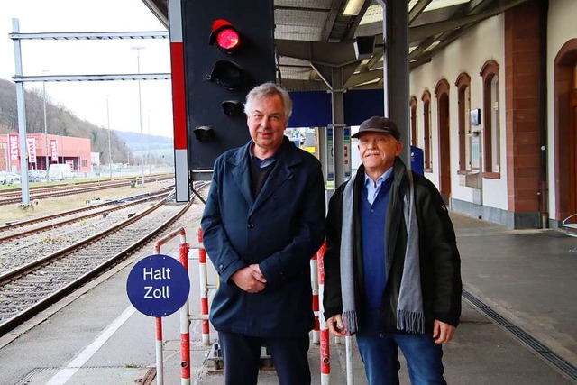 Lassen sich von der Bahn nicht ausbrem... Gerd Jacobshagen und  Gerhard Roloff.  | Foto: Baier, Markus