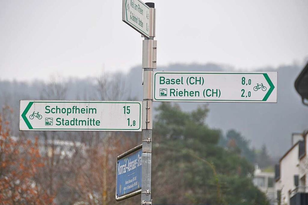 Der Radschnellweg RS7 soll eine durchg...r Grenze im Sden Lrrachs herstellen.  | Foto: Daniel Gramespacher