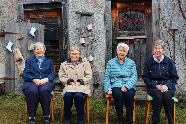 Sie sind von Anfang an mit dabei: Die ...rseh, Helga Frey und Helga Fehrenbach.  | Foto: Christa Maier