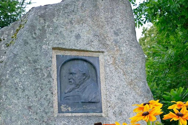 Gedenkstein fr Hans Thoma in der Nhe seines Geburtshauses in Bernau.  | Foto: Sebastian Barthmes