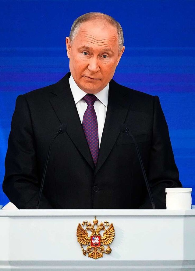 Wladimir Putin am Donnerstag bei seiner Rede in Moskau  | Foto: Alexander Zemlianichenko (dpa)