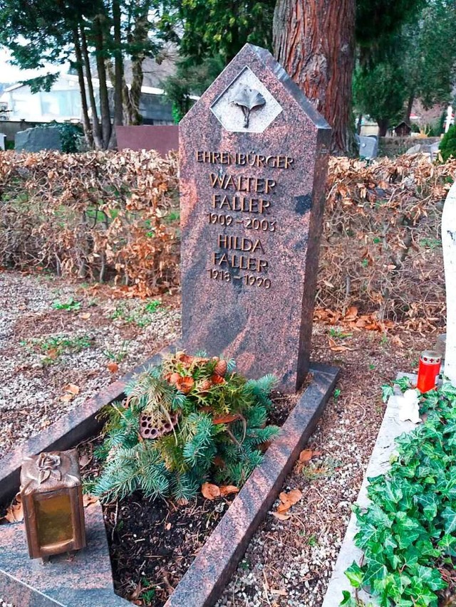 Die Grabsttte von Walter Faller und s...u Hilda auf dem Schopfheimer Friedhof.  | Foto: Marlies Jung-Knoblich