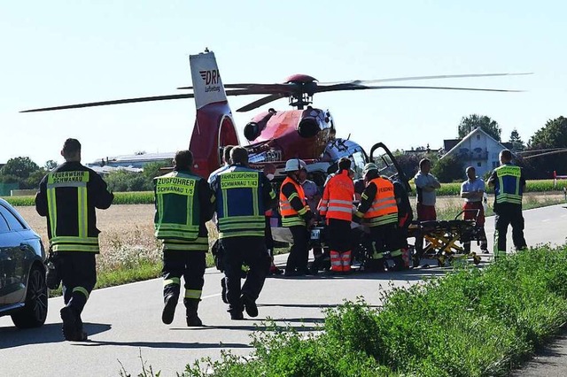 Mitte 2022 musste die Feuerwehr Schwan...Verkehrsunfall auf der L104 ausrcken.  | Foto: Wolfgang Knstle