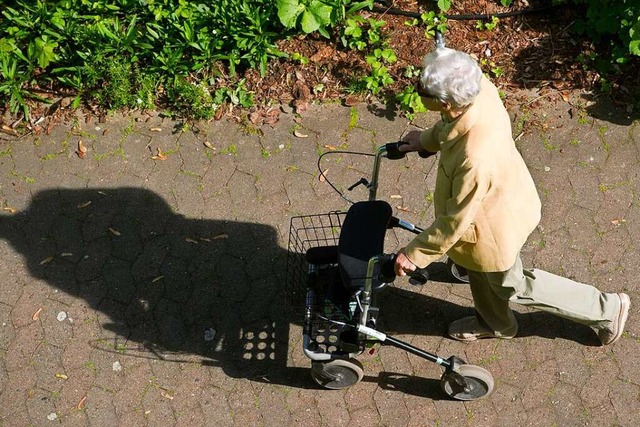 Viele Frauen arbeiten wegen der Kinder...spter mit einer geringen Rente rcht.  | Foto: Sebastian Kahnert