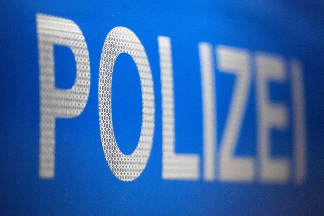 Die Polizei untersucht die Umstnde des Unfalls.  | Foto: Marijan Murat (dpa)