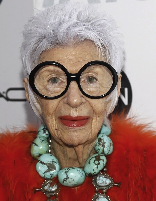 Iris Apfel im Jahr 2015  | Foto: Andy Kropa (dpa)