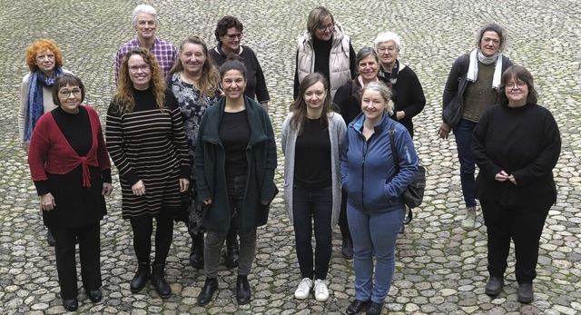 Die Teilnehmerinnen des Frauenfrhstc...hts vorne die Referentin Daniela Evers  | Foto: Dorothee Philipp