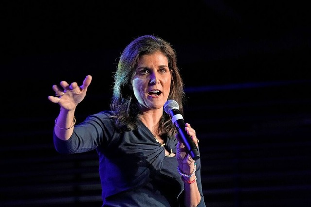 Nikki Haley bei einer Wahlkampfveranstaltung in Texas.  | Foto: Tony Gutierrez (dpa)