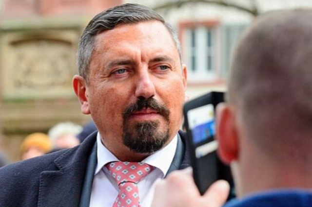 Der Rechts-Anwalt aus Freiburg