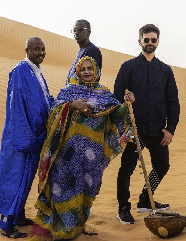 Noura Mint Seymali und Band erneuern Mauretaniens traditionelle Musik.  | Foto: Malika Diagana
