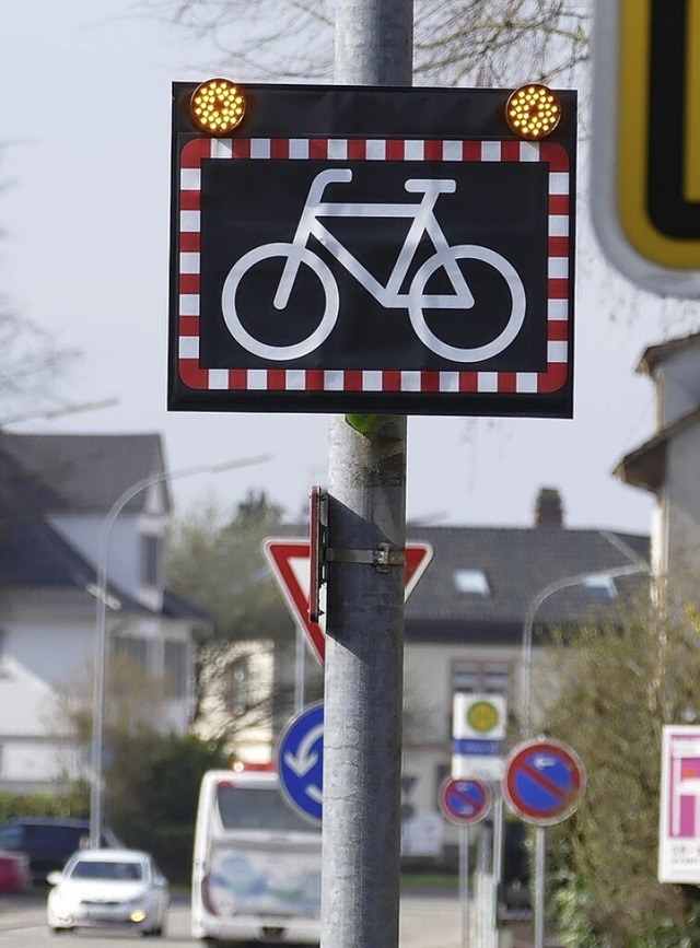 In der Wehrer Strae geht jetzt ein Warnlicht auf.   | Foto: Andr Hnig