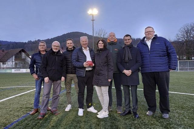 Neue Flutlichtanlage beim FSV Seelbach