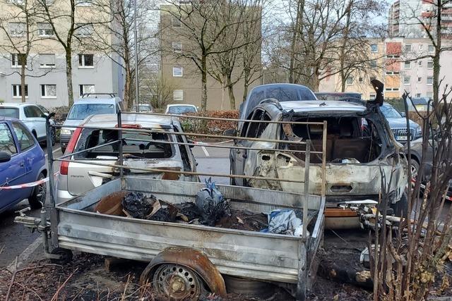Darum stehen auf Freiburgs Straen Autos nach einer Brandstiftung hufig lnger