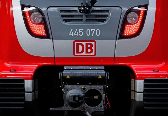 Die Deutsche Bahn geht juristisch gegen den geplanten Streik vor.  | Foto: Sven Hoppe (dpa)