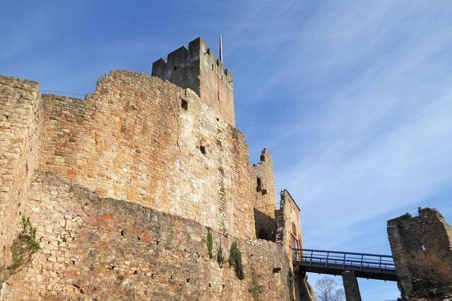 Einbrecher auf Burg Rtteln stehlen Tresor aus der Gaststtte