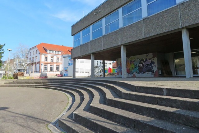 Die Hellbergschule in Brombach hat mit...schulen, die Infrastruktur auszubauen.  | Foto: Peter Gerigk