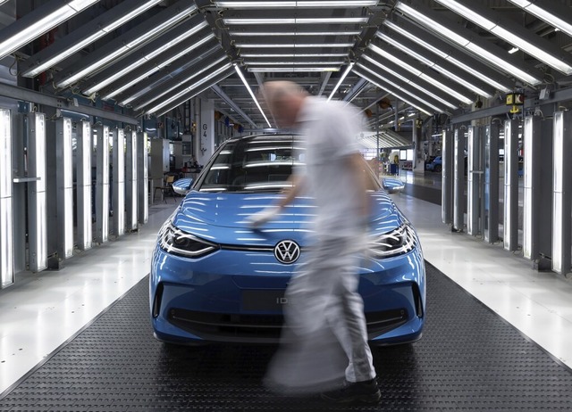 E-Auto-Produktion bei VW   | Foto: Hendrik Schmidt (dpa)