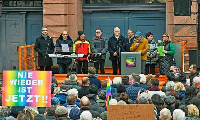Vertreter des Lahrer Gemeinderats  bei...d (Dritter von rechts) moderiert wurde  | Foto: Endrik Baublies
