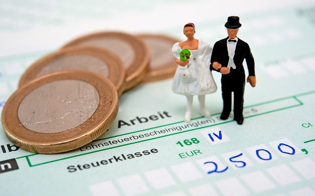 Alle Ehepaare sollen laut Plnen der B...ihr Einkommen in Klasse IV versteuern.  | Foto: Andrea Warnecke