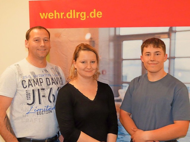 Sven Kreisel,  Anita Becker-Heck und T... Vorstand der DLRG-Ortsgruppe Wehr.160  | Foto: Gerd Leutenecker
