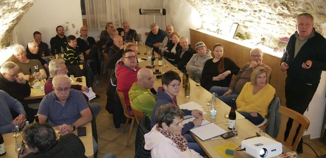 Hertener Hobbywinzer trafen sich zur F...itzende der IG Weinbau, Jrgen Reiske.  | Foto: Heinz und Monika Vollmar